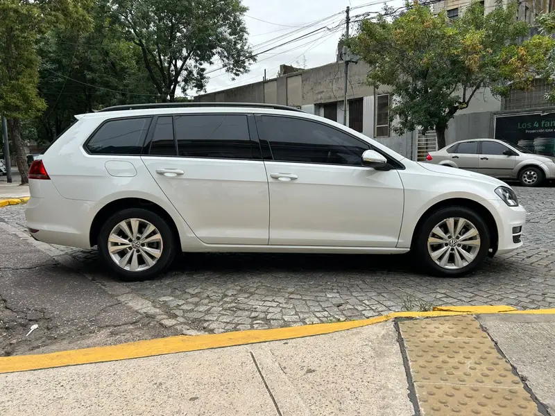 Volkswagen GOLF COMFORTLINE VARIANT DSG BLUEMOTION TECHNO 2016