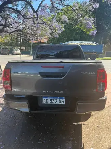 Toyota Hilux 2.4 4x4 2024