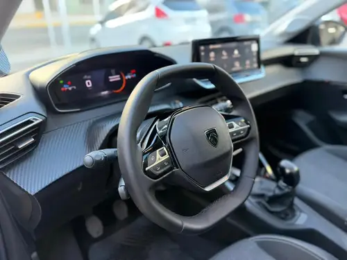 Peugeot 208 1.6 Allure Pack 2025