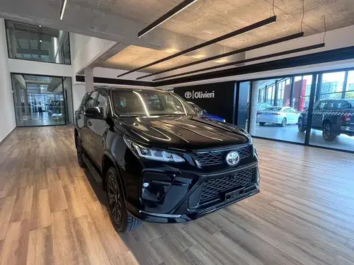 Toyota SW4 2.8 Tdi Gr-s 4x4 7as 6at 2026