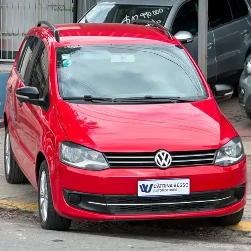 Volkswagen Suran 1.6 Comfortline 101cv 2014