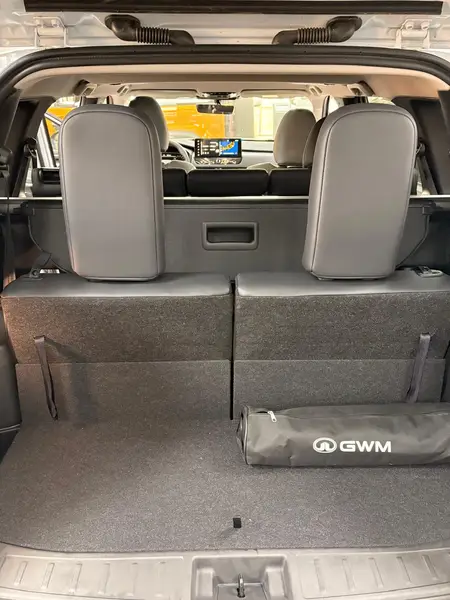 Outlander 2.5L GLS 8AT 4WD Full 2026