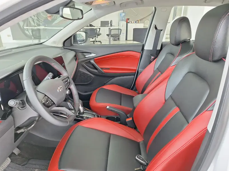 Chevrolet TRACKER RS AT 2026