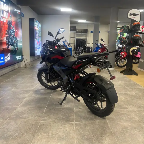 Bajaj Rouser Ns160 Street 2026