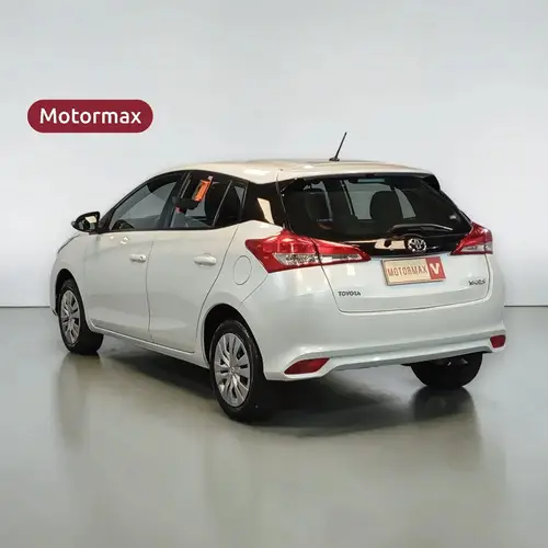 Toyota Yaris 5 puertas 1.5 Xs L/22 2024