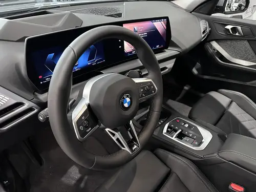 BMW 118i SportLine 2025