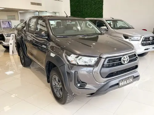 Toyota Hilux Pick-Up 2.8 Cd Sr 204Cv 4X4 At 2026