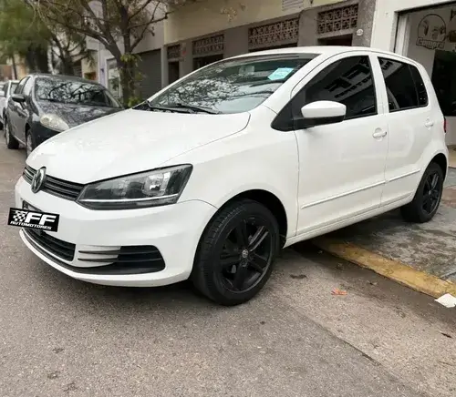 Volkswagen Fox 1.6 Confortline Saf 2015