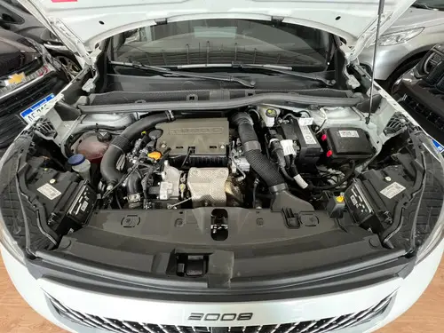 Peugeot 2008 1.0T Gt 2025
