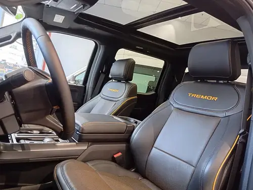 Ford F-150 5.0L V8 Tremor 4X4 At 2025