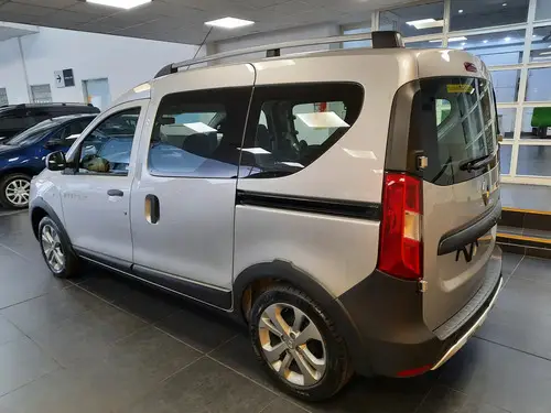 Renault Kangoo Ii 1.6 Sce Stepway 2026