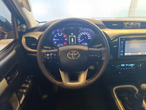Toyota Hilux Pick-Up 2.8 Cd Srv 177cv 4x2 2017