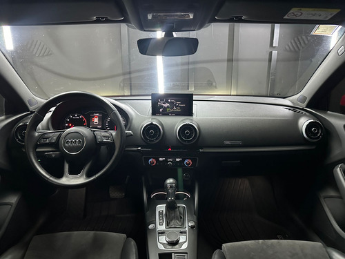 Audi A3 2.0 T SPORTBACK S-TRONIC L17 2018