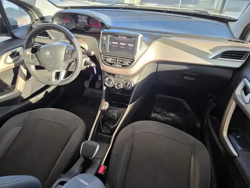 Peugeot 2008 1.6 Feline Tip am20 2022