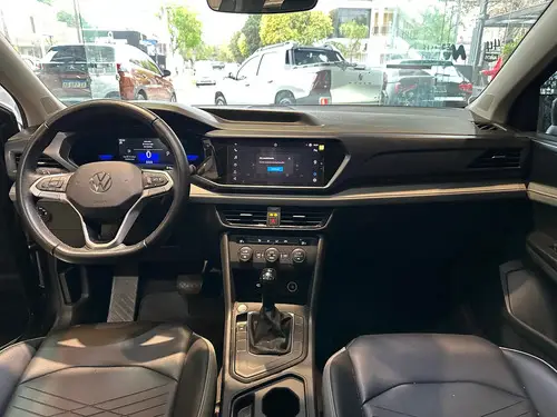 Volkswagen Taos Confortline 250 TSI AT 2022