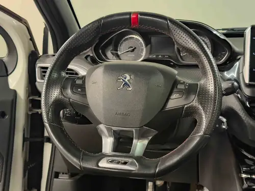 Peugeot 208 1.6 Gt Line 2018