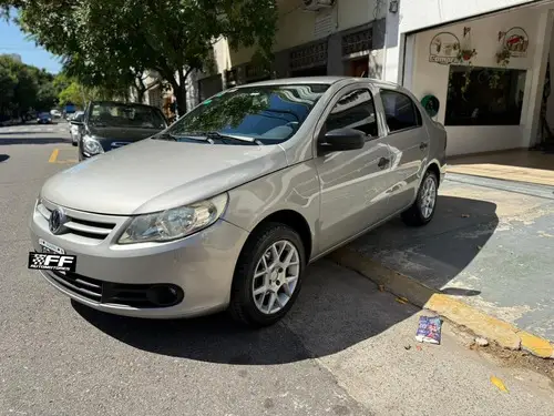 Volkswagen Voyage 1.6 Highline 101cv 2012