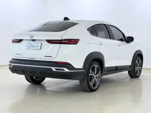 Fiat FASTBACK 1.3 T GSE AT6 L24 2025
