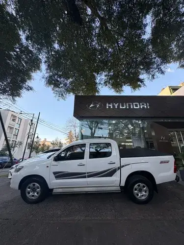 Toyota Hilux Pick-Up 2.5 Cd Dx Pack I 120cv 4x2 2013