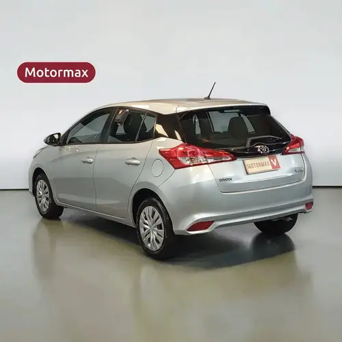 Toyota Yaris 5 puertas 1.5 Xs L/22 2024
