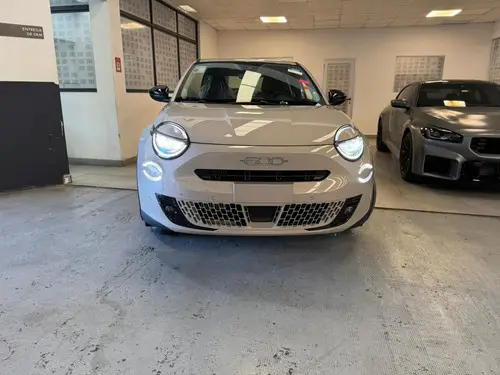 Fiat 600 hybrid 1.2 E-Dct Automatico 2026