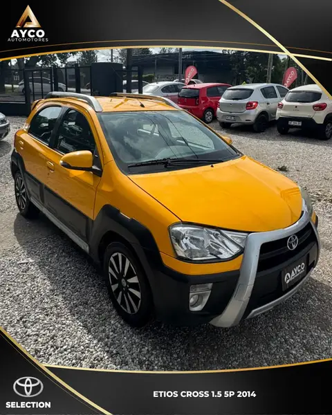 Toyota ETIOS 1.5 CROSS 2014