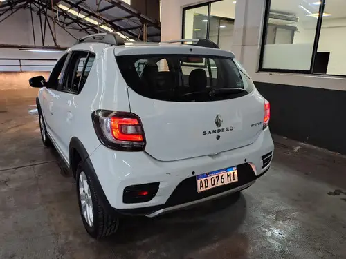 Renault Sandero Stepway 1.6 Privilege 105cv 2018