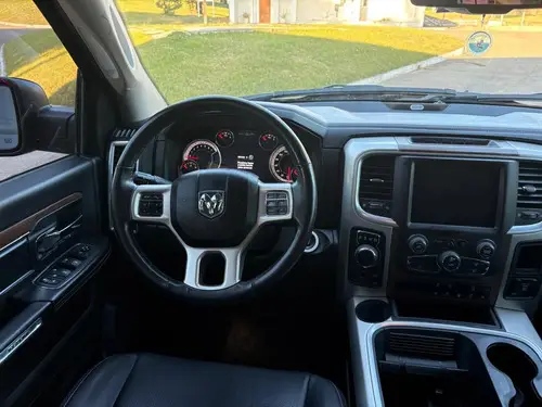RAM 1500 5.7 Laramie At8 4X4 2024