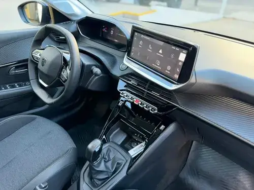 Peugeot 208 1.6 Allure Pack 2025