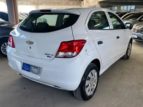 Chevrolet Onix 1.4 Lt 98cv 2016