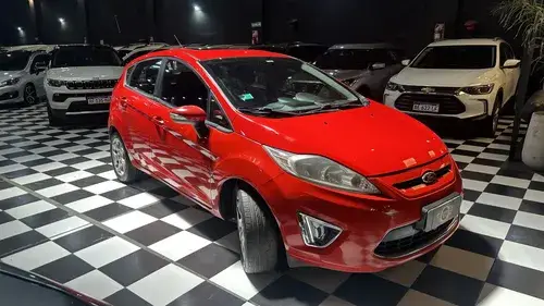 Ford Fiesta Kinetic 1.6 Design 120cv Titanium 2013