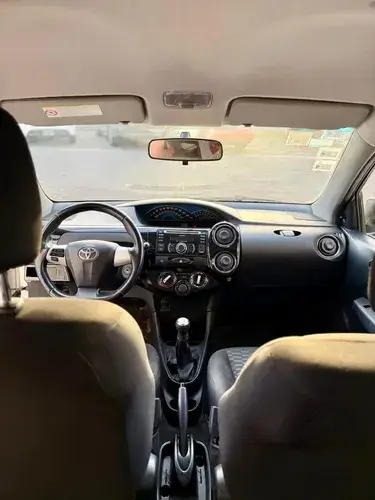 Toyota Etios 1.5 Sedan Xls 2014