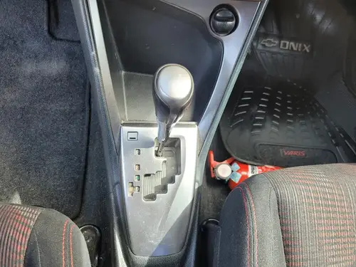 Toyota Yaris 1.5 107cv Cvt 2017