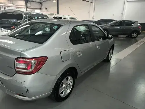 Renault Logan 1.6 Privilege 105cv 2015