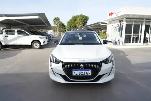 Peugeot 208 1.6 5p Feline Tip 2021