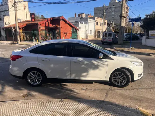 Ford Focus III 1.6 Sedan S 2016