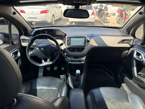 Peugeot 208 XY 2014
