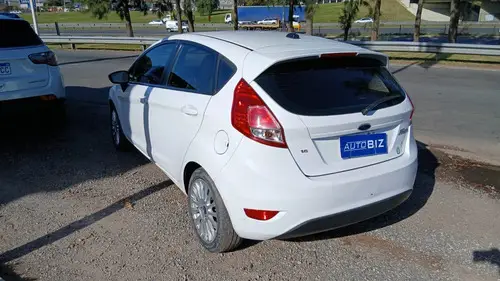 Ford Fiesta Kinetic 1.6 Se Plus 120cv 2014