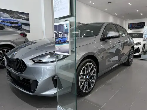 BMW 118i SportLine 2025