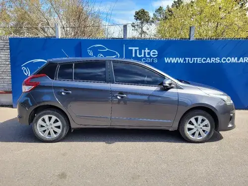 Toyota Yaris 1.5 107cv Cvt 2017