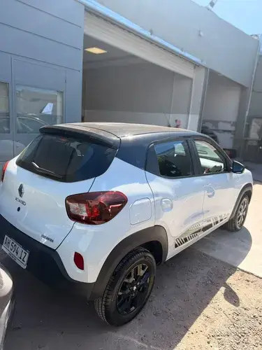 Renault Kwid 1.0 Sce 66Cv Iconic Bitono 2025
