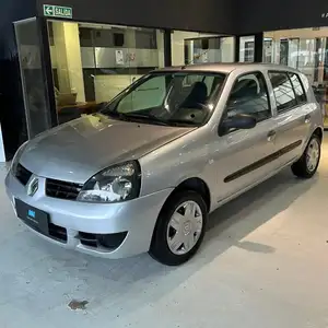 Renault Clio Clio 1.2 Pack 5 ptas 2010