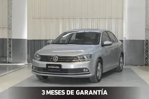 Volkswagen Vento 2.0 Luxury I 140cv 2015