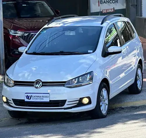 Volkswagen Suran 1.6 Comfortline 101cv 2015