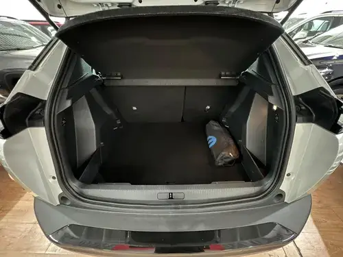 Peugeot 2008 1.0T Gt 2025