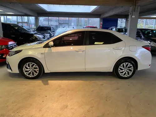 Toyota Corolla 1.8 Xli Mt 140cv 2017