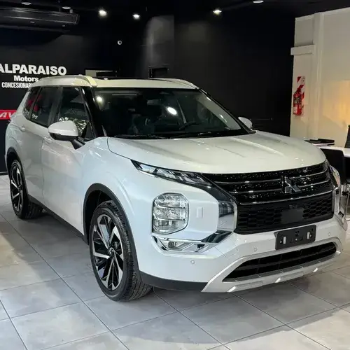 Outlander 2.5L GLS AT FULL 4WD 2026