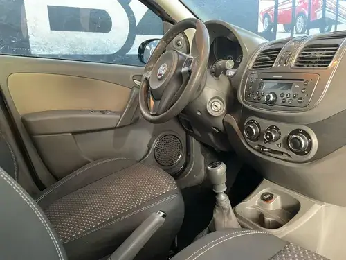 Fiat Grand Siena 1.6 Essence 115cv 2015