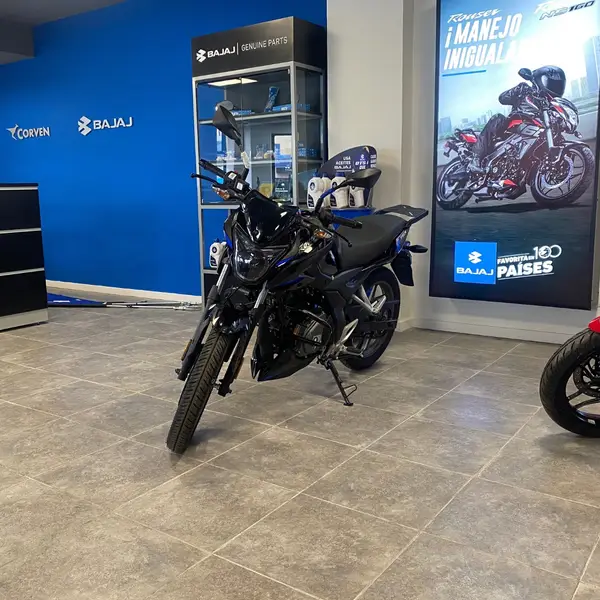 Bajaj Rouser P150 Street 2026