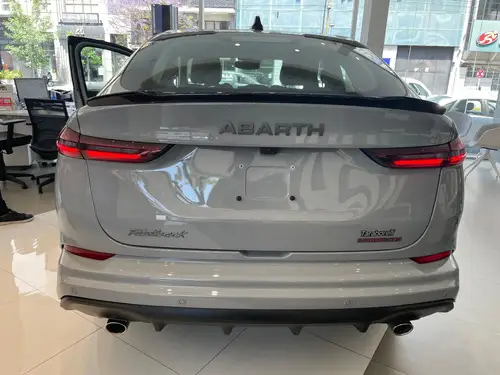 Fiat FASTBACK 1.3 Abarth T270 At6 2026